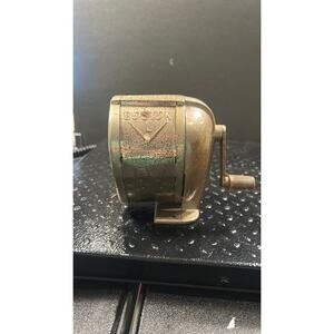 Boston model L Pencil Sharperner